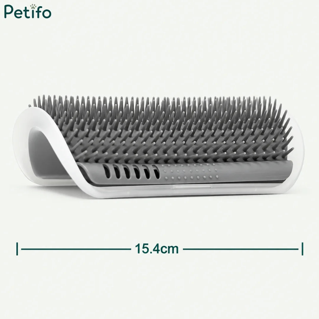 Product dimensions overview showing the cat self-groomer width measuring 15.4cm.