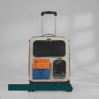 Pawresa pet carrier switching between backpack and trolley use – Petifo